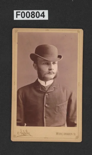 kabinetní portrétní vizitková fotografie