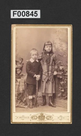 kabinetní portrétní vizitková fotografie