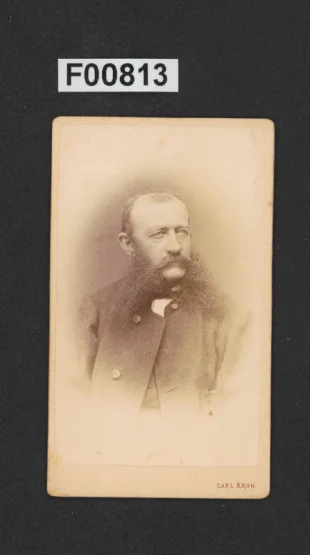 kabinetní portrétní vizitková fotografie