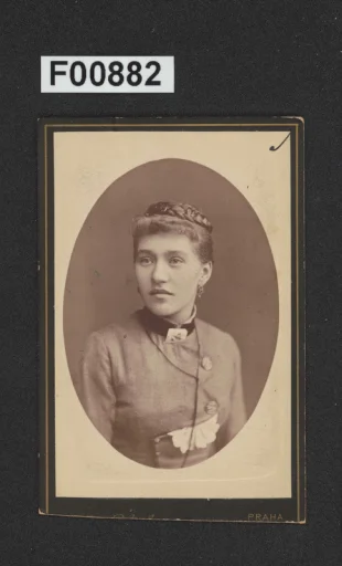 kabinetní portrétní vizitková fotografie
