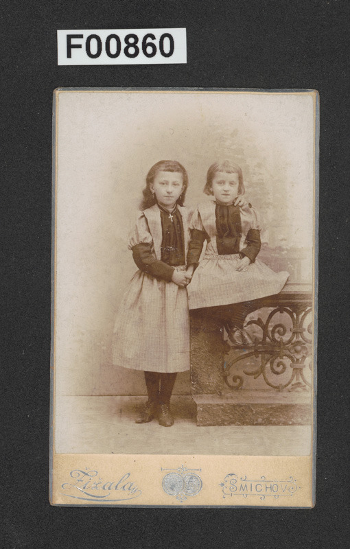 kabinetní portrétní vizitková fotografie