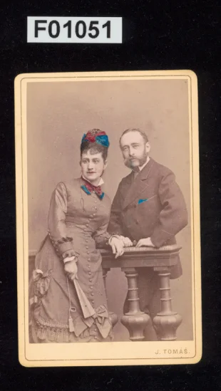 kabinetní portrétní vizitková fotografie