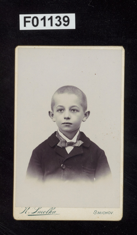 kabinetní portrétní vizitková fotografie