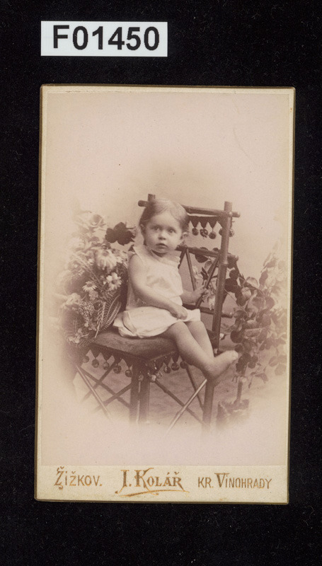kabinetní portrétní vizitková fotografie