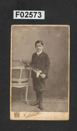 kabinetní portrétní vizitková fotografie