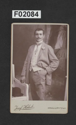 kabinetní portrétní vizitková fotografie