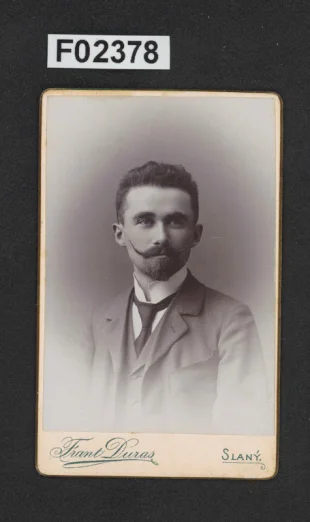 kabinetní portrétní vizitková fotografie