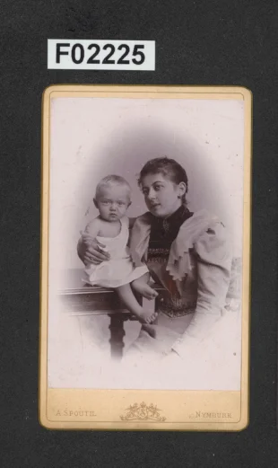 kabinetní portrétní vizitková fotografie