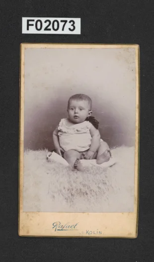 kabinetní portrétní vizitková fotografie