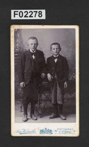 kabinetní portrétní vizitková fotografie