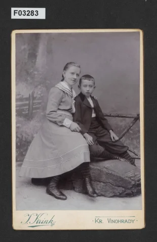kabinetní portrétní vizitková fotografie