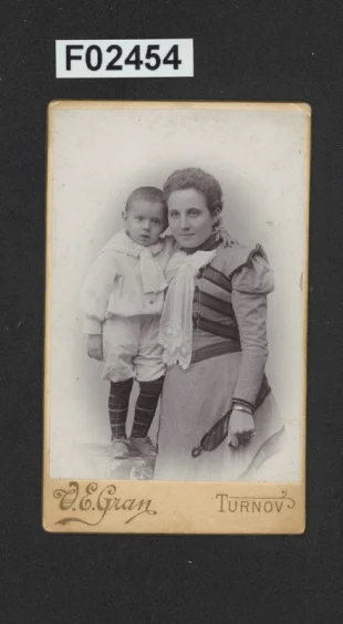 kabinetní portrétní vizitková fotografie