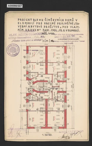 Domy Obecně prospěšného stavebního a bytového družstva "Pod vlastním krovem", Olomouc, č.p. 1016 a 1019 (Starodružiníků 1016/4 a kpt. Nálepky 1019/18)